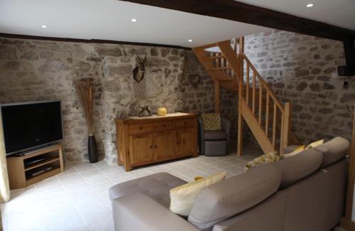 Faux-la-Montagne Apartment | Castle Terrace