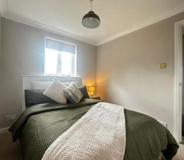 Rochester Apartment | Castle View, Cosy Stay
