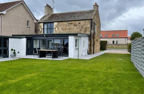 Dalkeith House | Castle View House