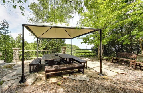 Grimsby Other | Castle with Great Views: GTA Skyline & Modern Cities & Nature Mountains & Beach