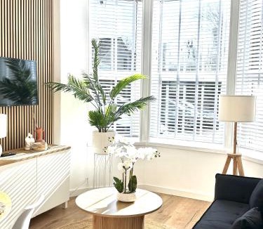 Dumbarton Apartment | Castlegreen Lux Apartment