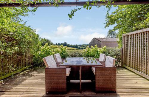 Sedlescombe House | Castlemans Stables West