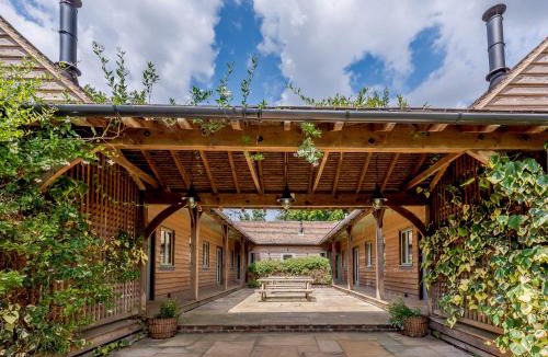 Sedlescombe House | Castlemans Stables West