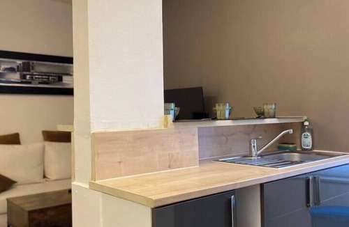 Saint-Amand-en-Puisaye Apartment | Castles, pottery, wine and hiking