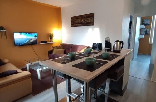 Saint-Amand-en-Puisaye Apartment | Castles, pottery, wine and hiking 2