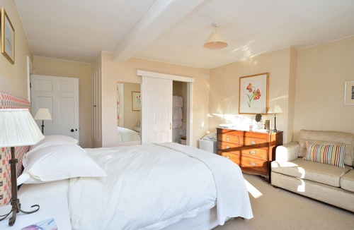Mere Hotel | Castleton House B&B