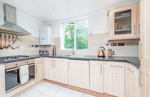 West Kensington Apartment | Castletown House Apartments