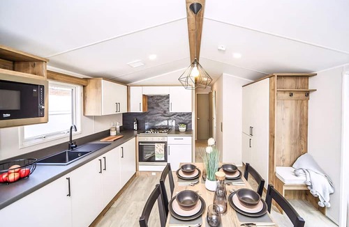 Witton-le-Wear House | Castlewood (Pet Friendly)