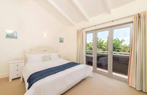 Castor Bay House | Castor bay holiday house