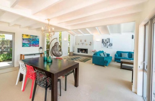 Castor Bay House | Castor bay holiday house