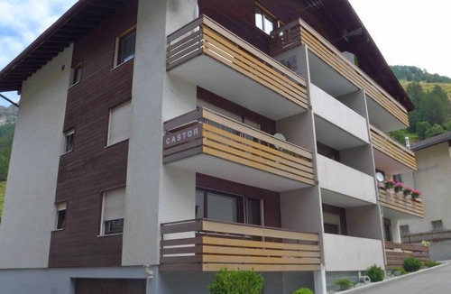 Taesch Apartment | Castor und Pollux by Interhome