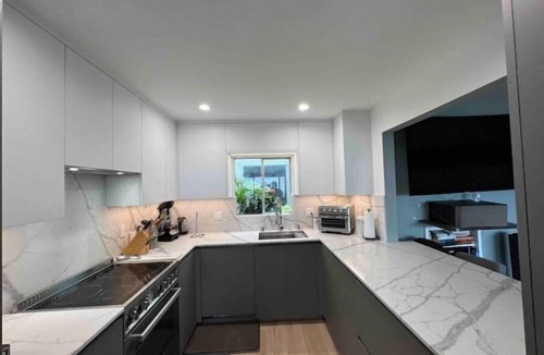 Eureka Valley Condo | Castro Paradise