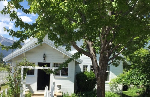 Joseph House | casual elegance in the heart of beautiful downtown Joseph Oregon