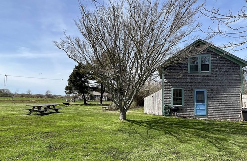 Little Compton Cottage | Casual Farmhouse