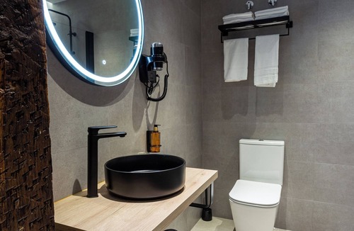 Bilbao Old Town Hostel | CASUAL FUENTES