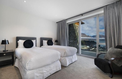 Queenstown City Centre Apartment | Catalina Apartment 5