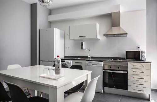 La Seu Apartment | Catalina Suites San Nicolas