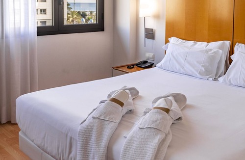 Diagonal Mar i el Front Maritim del Poblenou Hotel | Catalonia Barcelona Beach