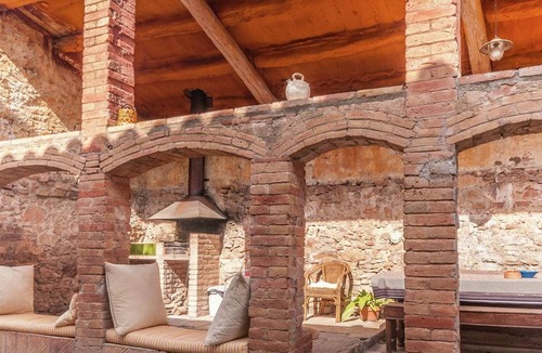 Gargalla Villa | Catalonian country house near Montmajor.