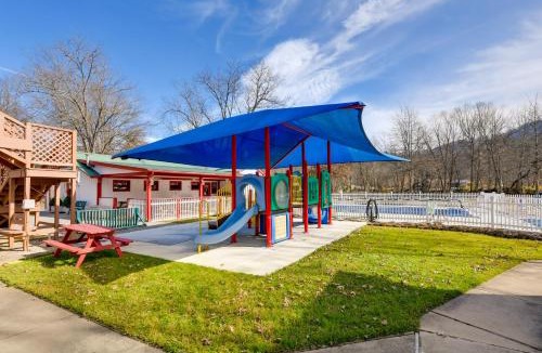 Waynesville Apartment | Cataloochee Adventure Hub w/Family-Friendly Perks