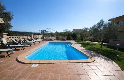 Sils Villa | Catalunya Casas Tranquil Costa Brava Retreat with private suite!