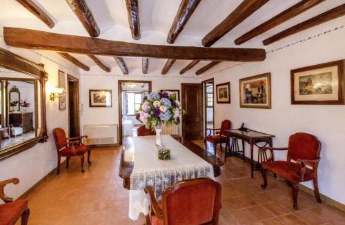 Santa Oliva Villa | Catalunya Casas Unique sanctuary with extra large pool!