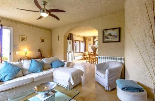 Santa Coloma de Farners Villa | Catalunya Casas Unique Costa Brava Abode with train access to BCN
