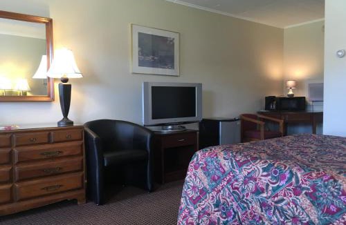 Bennington Hotel | Catamount Motel