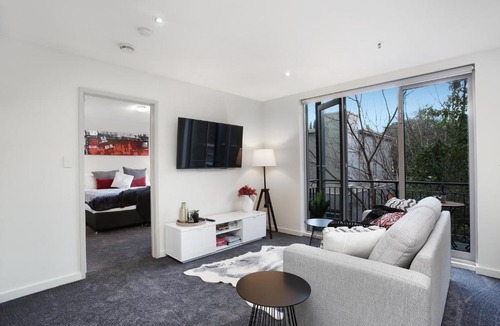 St Kilda Apartment | Catani 3 - StayCentral