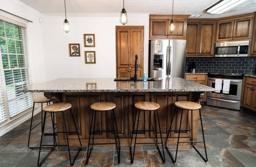 Fortson House | Cataula house: pool & games