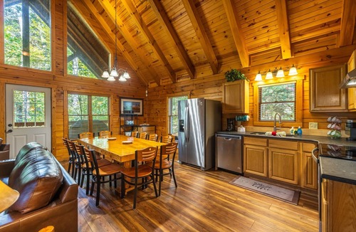 Carbon Hill Cabin | Catbird Cabins (Hocking Hills area)