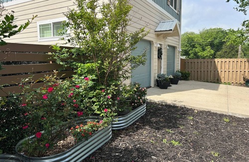 Fayetteville House | Catch a ball game ,ride the trails ,visit breweries, live music on Dickson!