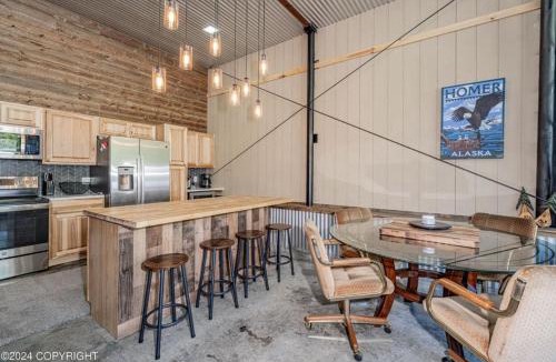 Funny River Apartment | Catch'em AK - Eagles Nest