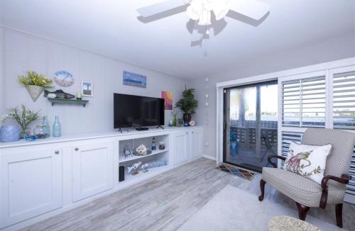 Harbor Oaks Apartment | Catch-N-Relax