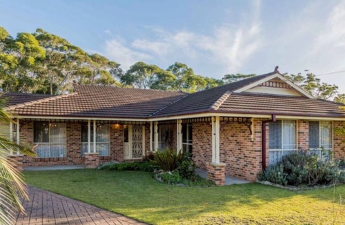 Vincentia House | Catch The Breeze - Vincentia - PET FRIENDLY