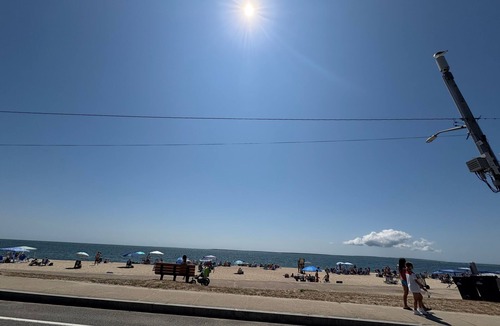 Falmouth Heights Cottage | Catch the World Cup & Waves! Gillette 60 miles!