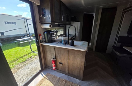 North Topsail Beach Apartment | Catchin` Rays Camper NTB