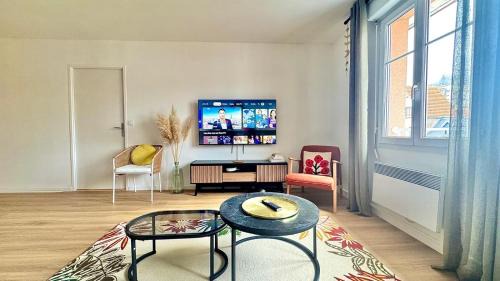 Saint-Leu Apartment | Cathédrale en Scène - design & lumineux - Gare