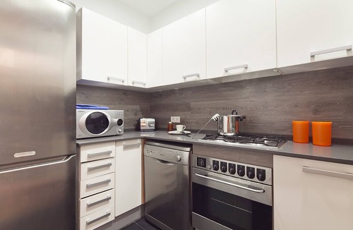 Gothic Quarter Apartment | Cathedral Apartment - One Bedroom Apartment, Sleeps 2