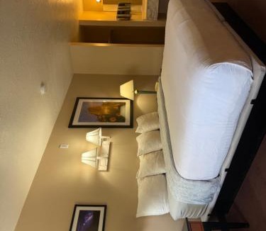 Caineville Hotel | Cathedral Valley Inn