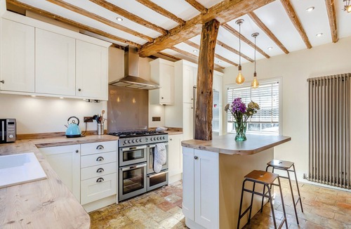 Ely Cottage | Cathedral View Farmhouse