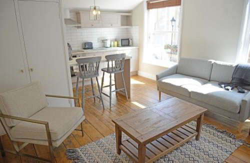 Bury St Edmunds Apartment | Cathedral View Apartment, Flat 3