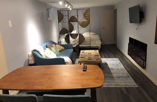Regina House | Cathedral Village Basement Suite