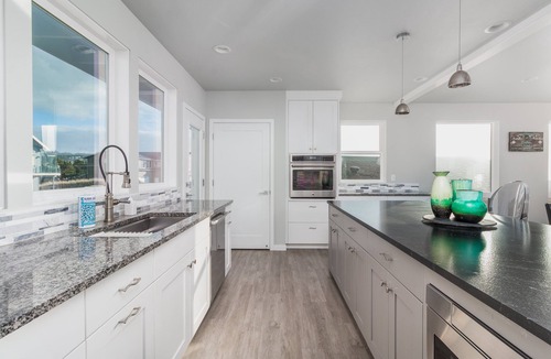 Kiwanda Shores House | Catoor-Modern lux oceanfront, rooftop deck