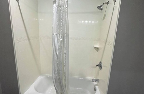Tulsa Hotel | Catoosa Inn & Suites