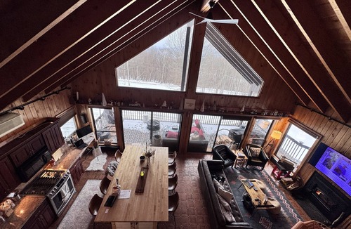 Stamford House | Catskill Chalet Hideaway