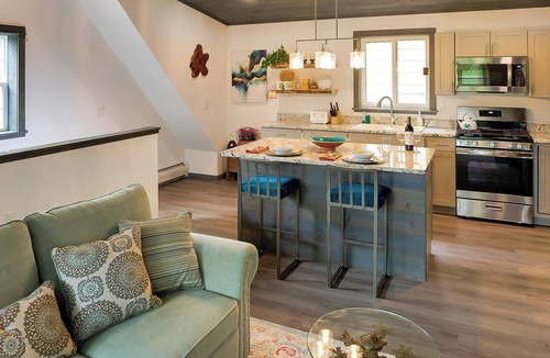 Roscoe Apartment | Catskill Envy