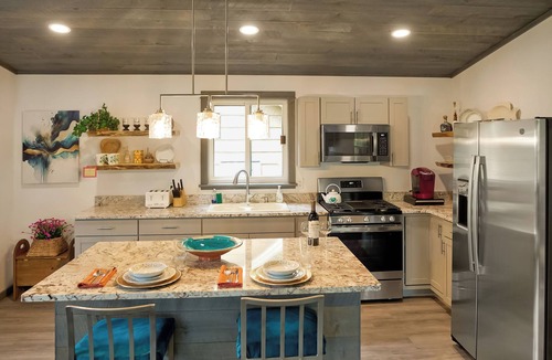 Roscoe Apartment | Catskill Envy