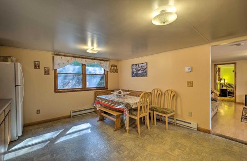 East Durham House | Catskill Mtn Home w/Deck ~ 1 Miles to Zoom Flume!