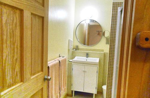 Mount Tremper Hotel | Catskill Rose Lodging & Dining